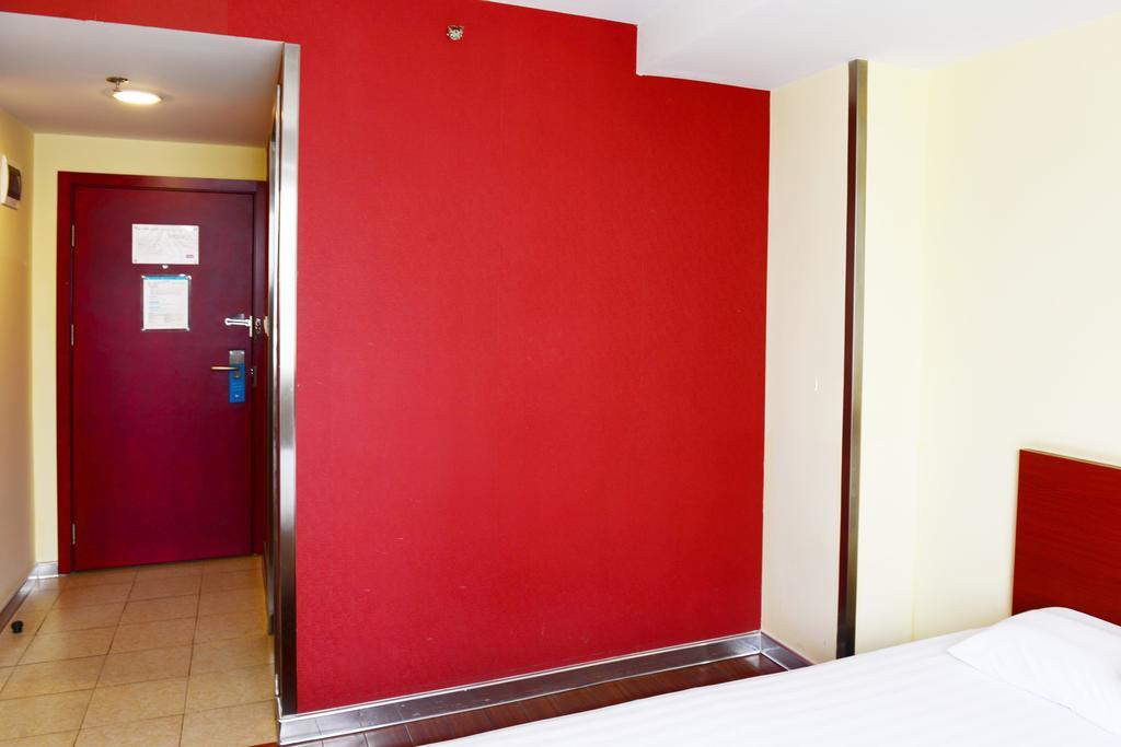 Hanting Express Shanghai Middle Sichuan Road Extérieur photo