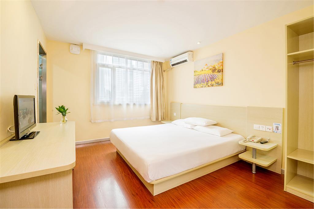 Hanting Express Shanghai Middle Sichuan Road Extérieur photo