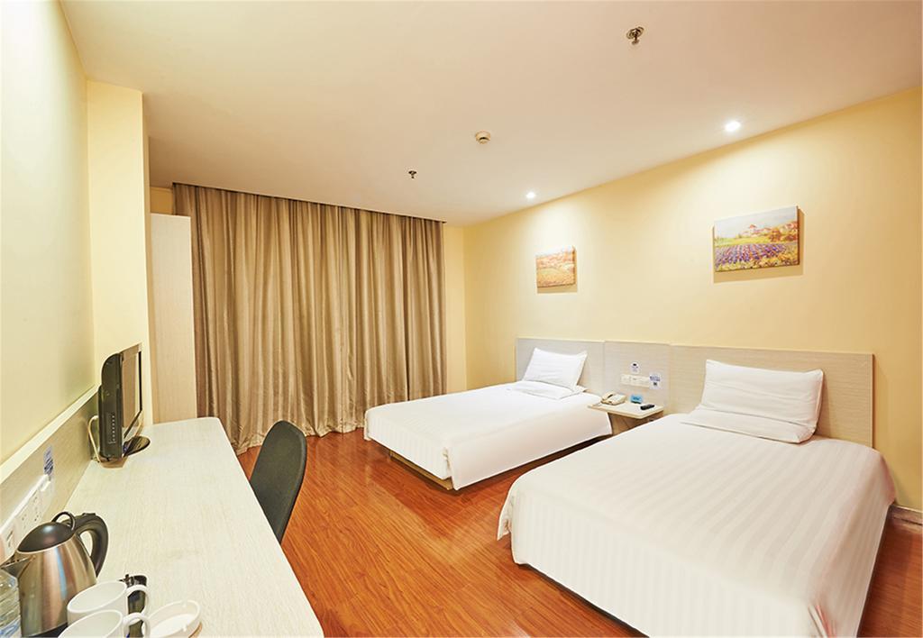 Hanting Express Shanghai Middle Sichuan Road Extérieur photo
